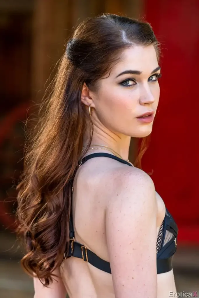 Most Wicked XXX Actress: Evelyn Claire Porn Pics & Portfolio